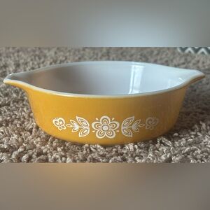 VTG Pyrex 471 Butterfly Gold Cinderella Bake-Serve-Store Casserole 1 pint 500 mL